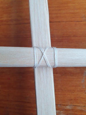 Diagonal support joint